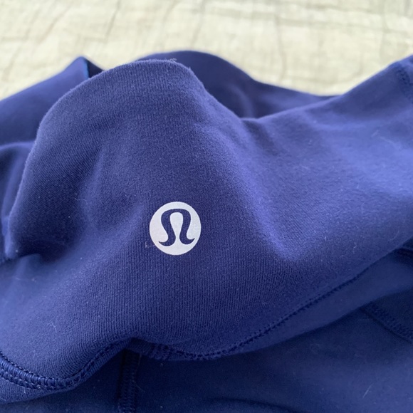 Lululemon Crops - Picture 10 of 12